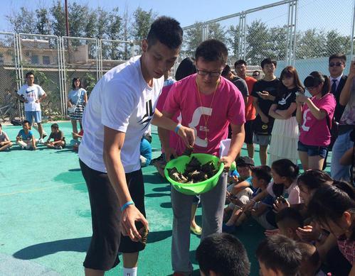 球天下体育官方入口-篮球公益活动方案